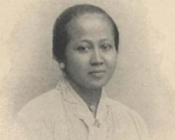 Resensi Tragedi Kartini